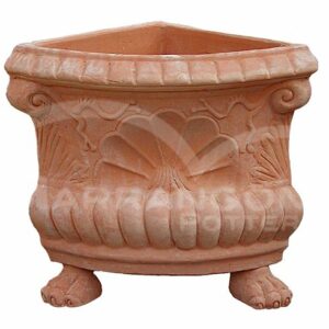 Angolo Decorato con Piedi in Terracotta Chiara